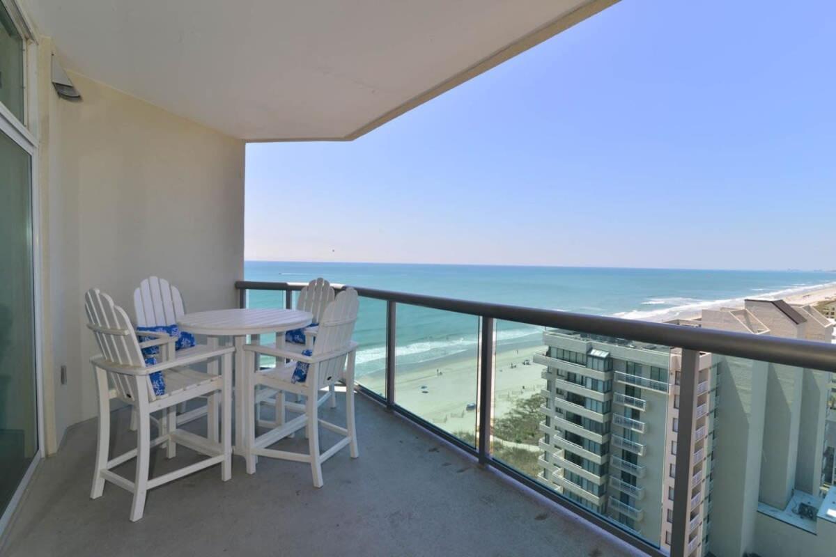 Penthouse Stunning Ocean Views Lazy River Indoor Pool