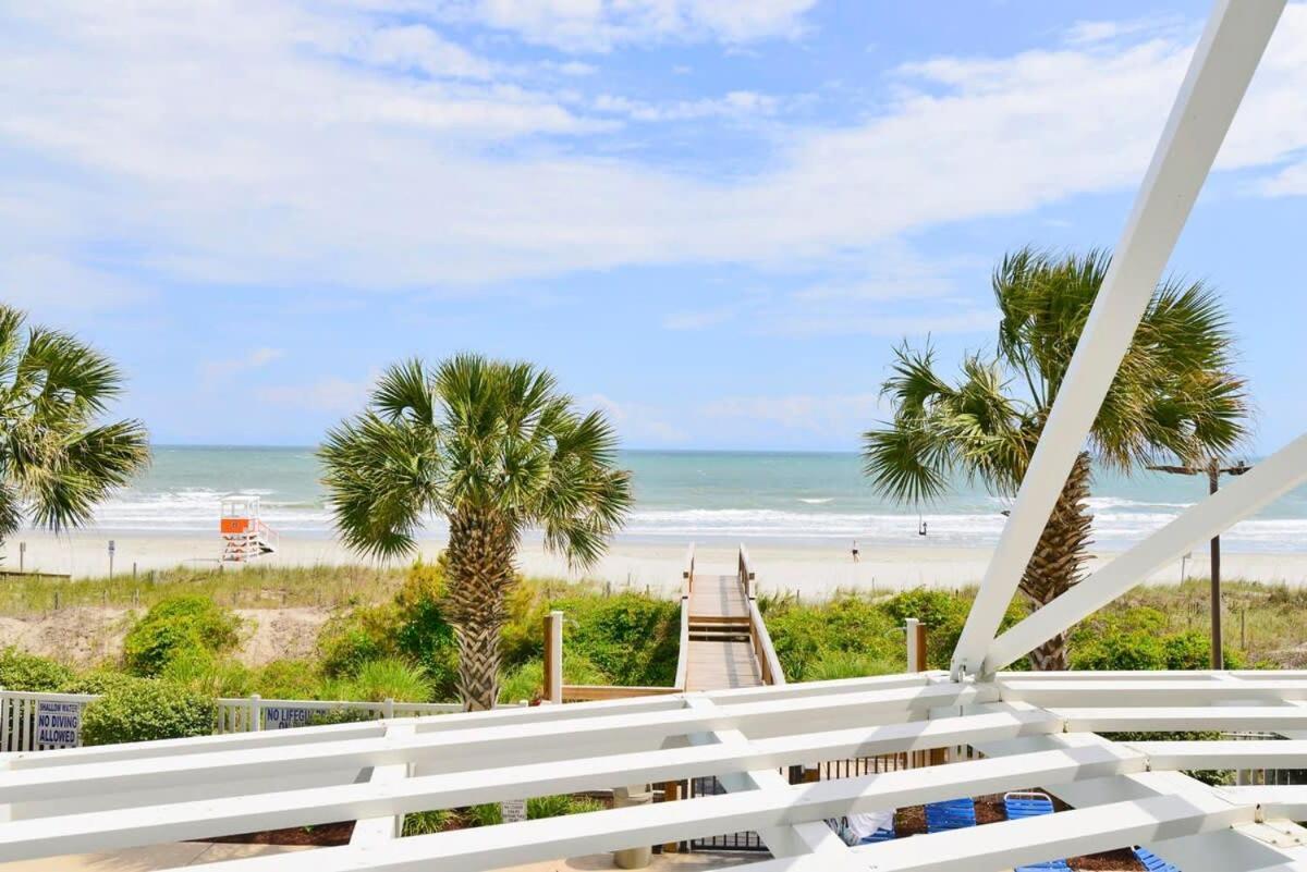 Penthouse Stunning Ocean Views Lazy River Indoor Pool *