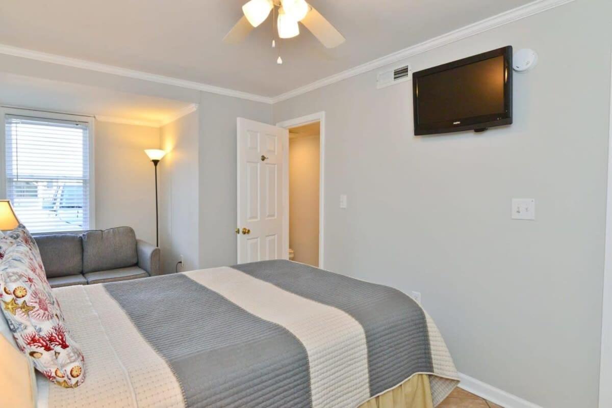 Hazels Child Oceanfront Large House