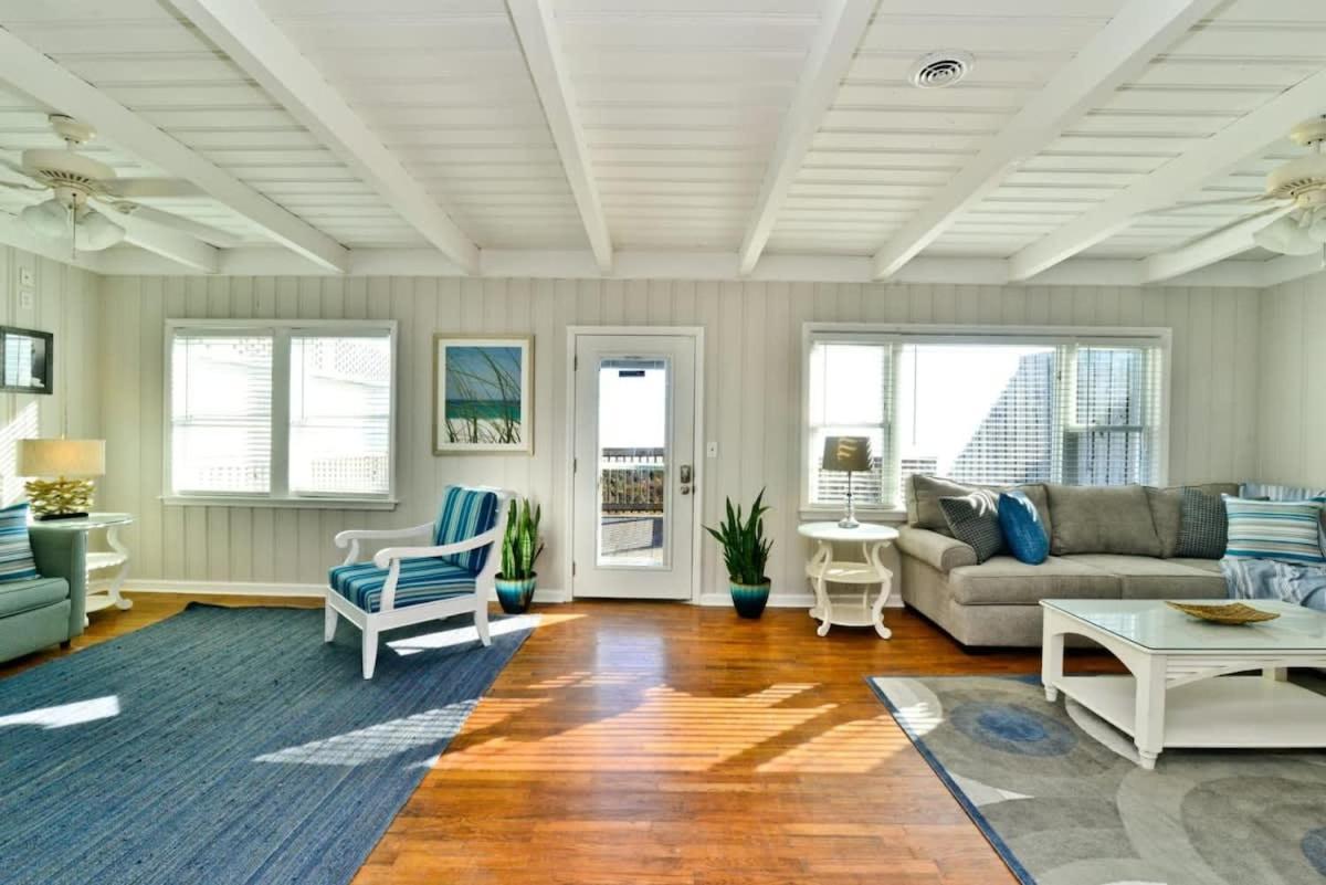 Hazels Child Oceanfront Large House Holiday home