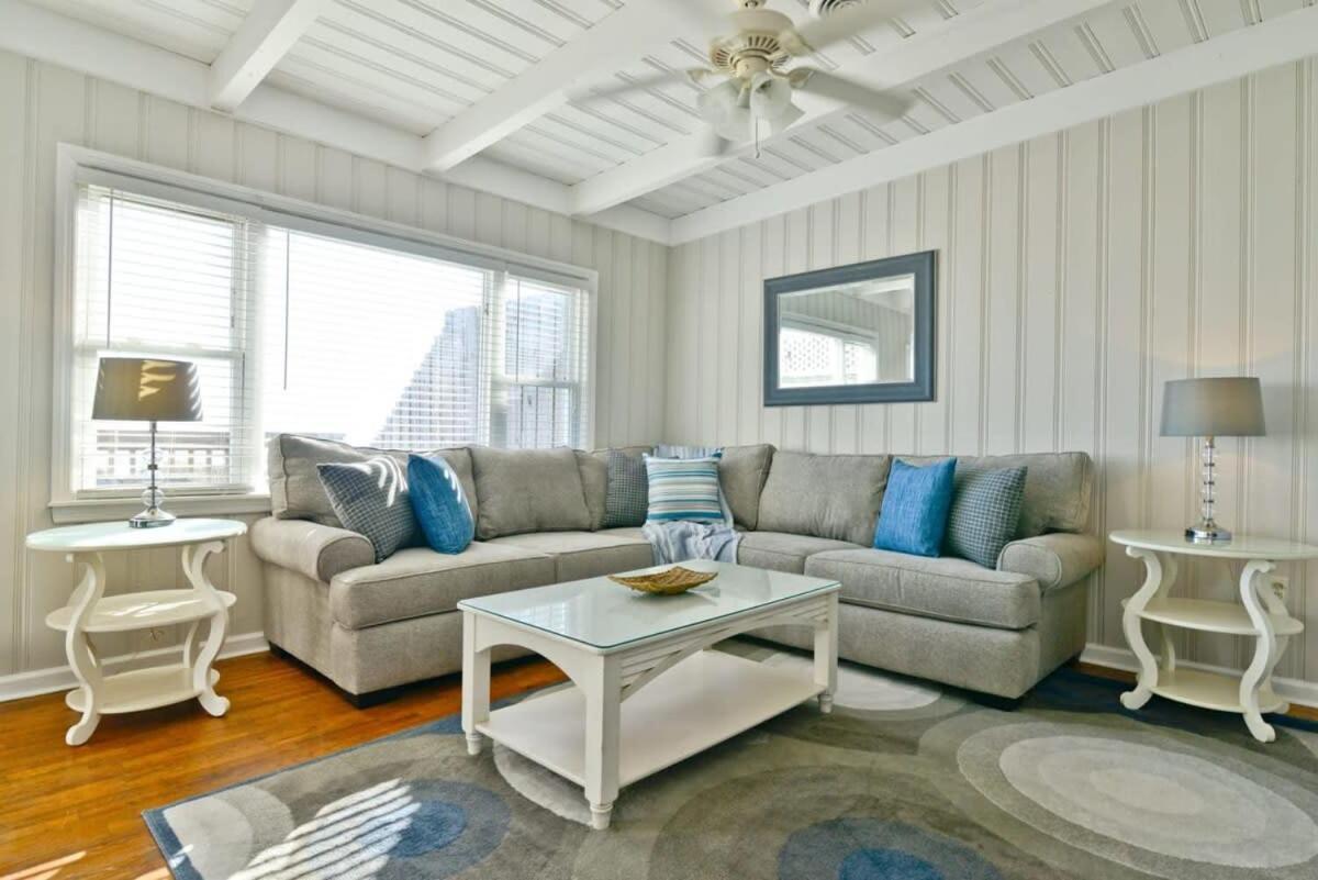 Hazels Child Oceanfront Large House