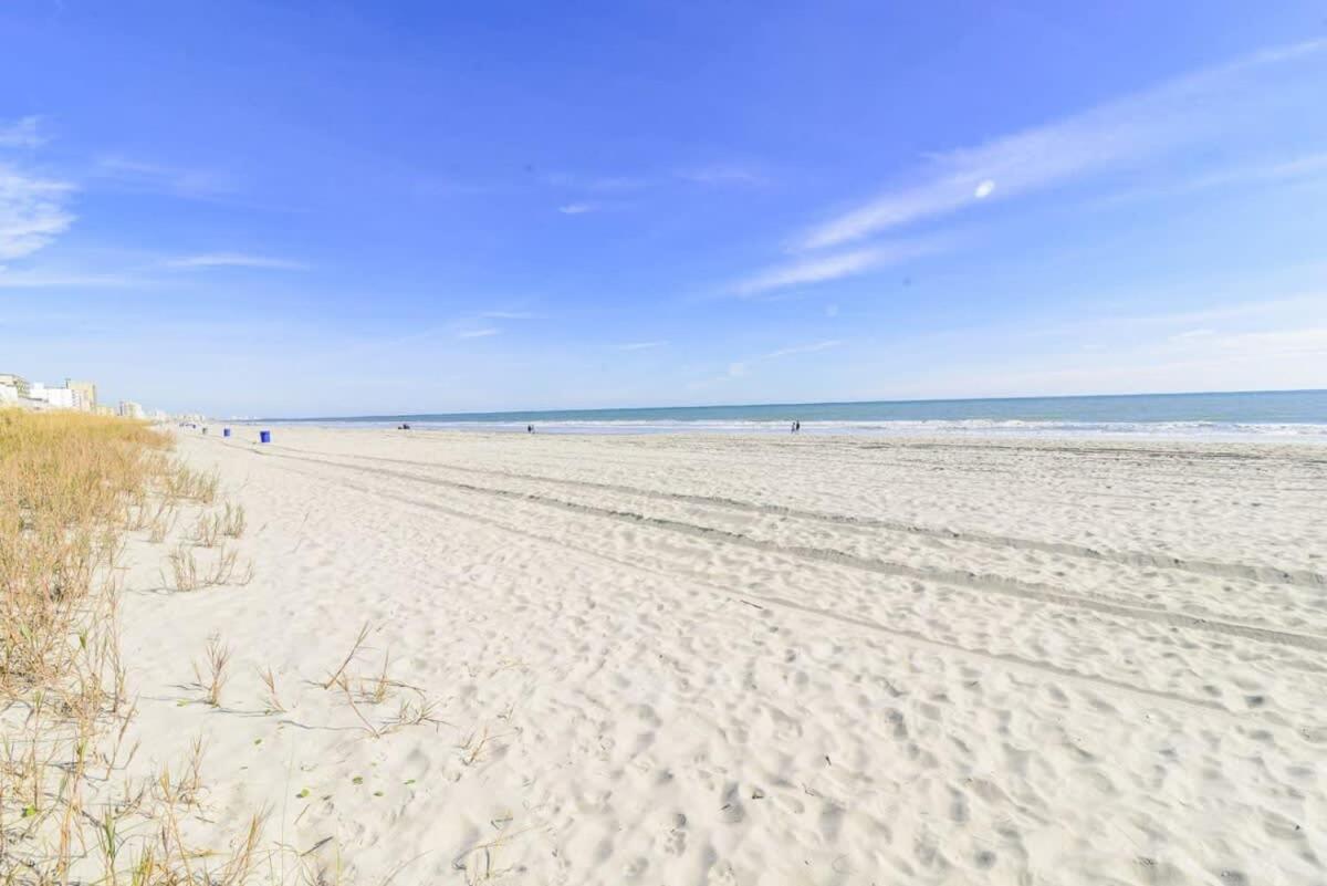 Peak Paradise 3 Bedroom Oceanfront Summit W Pool Holiday home Myrtle Beach