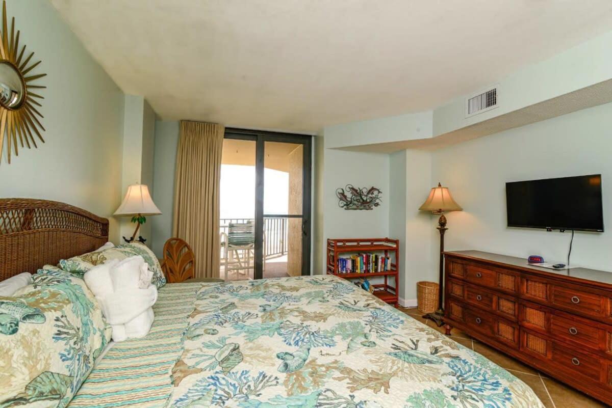 Holiday home Peak Paradise 3 Bedroom Oceanfront Summit W Pool *
