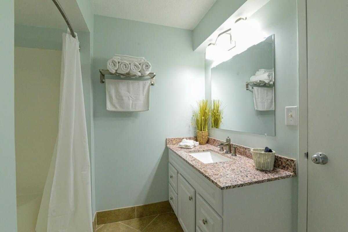 Peak Paradise 3 Bedroom Oceanfront Summit W Pool * Myrtle Beach