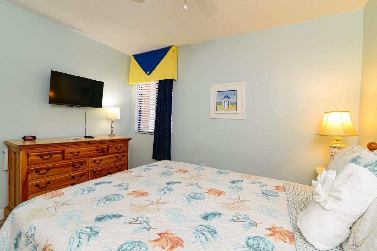 Holiday home Peak Paradise 3 Bedroom Oceanfront Summit W Pool Myrtle Beach