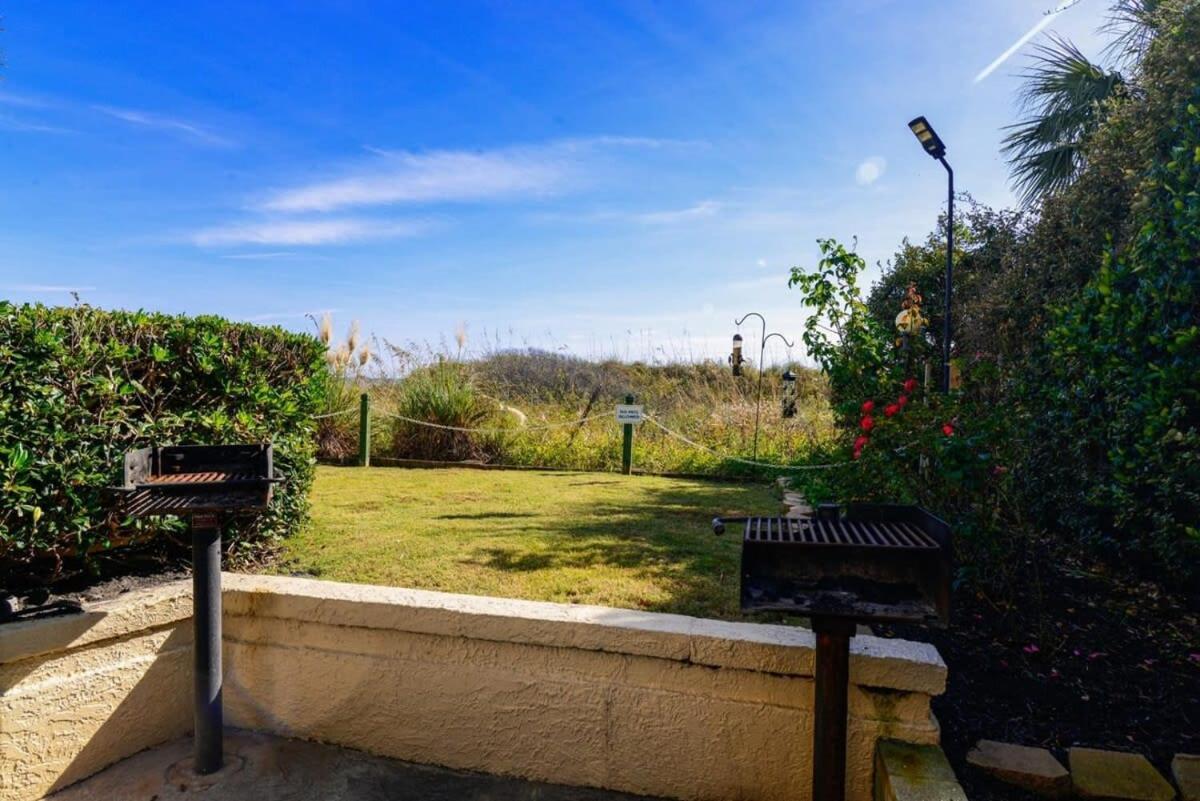 Peak Paradise 3 Bedroom Oceanfront Summit W Pool Holiday home Myrtle Beach