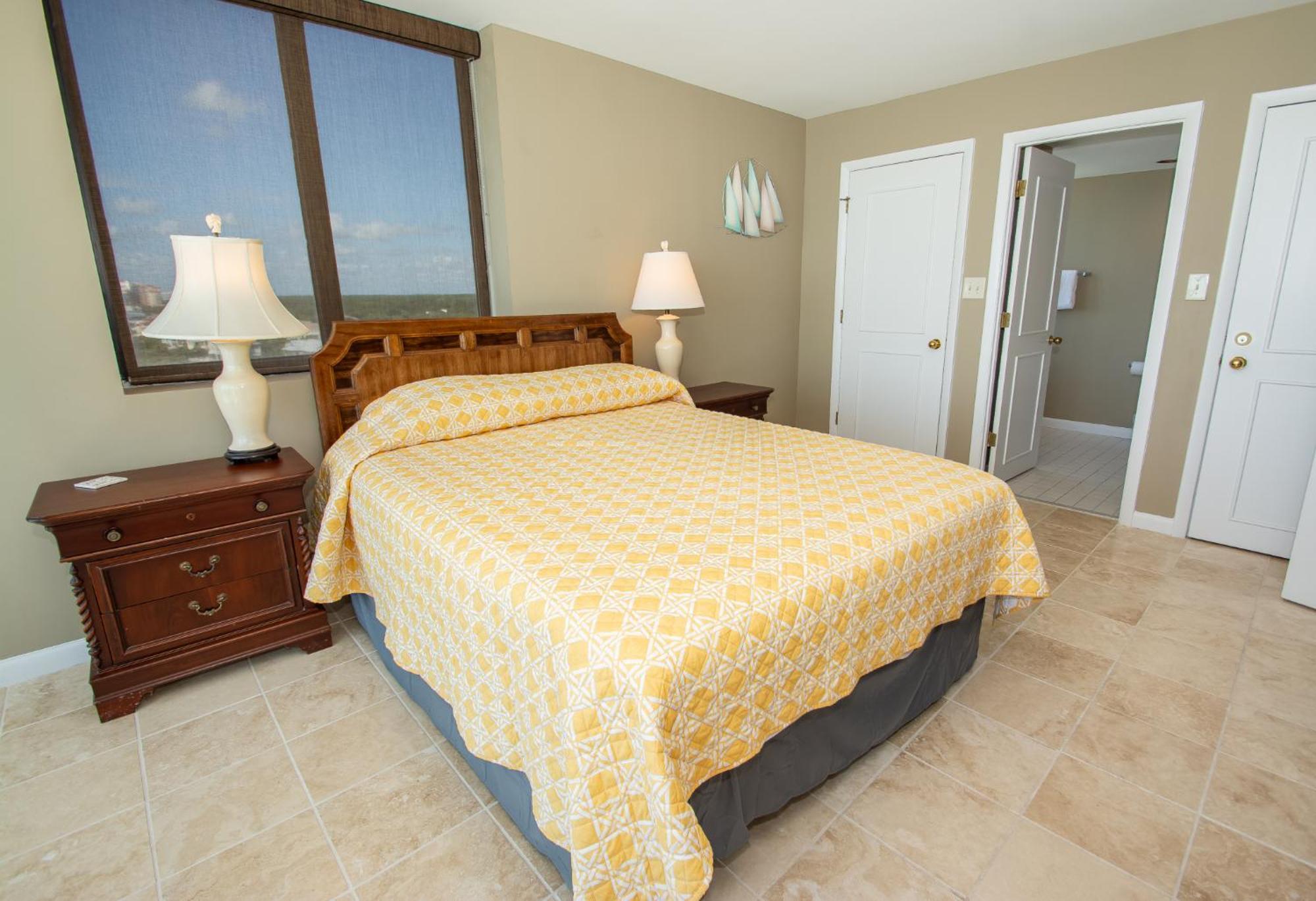 Sands Club 1114 Penthouse By Palmetto Vacation Apartment *