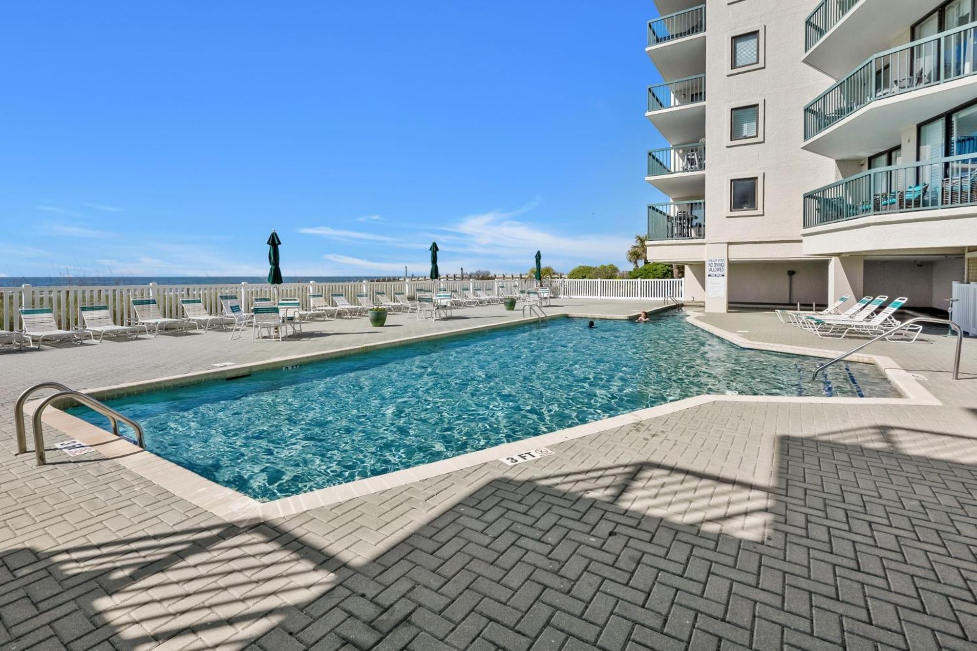 Ocean Bay Club 107 *
