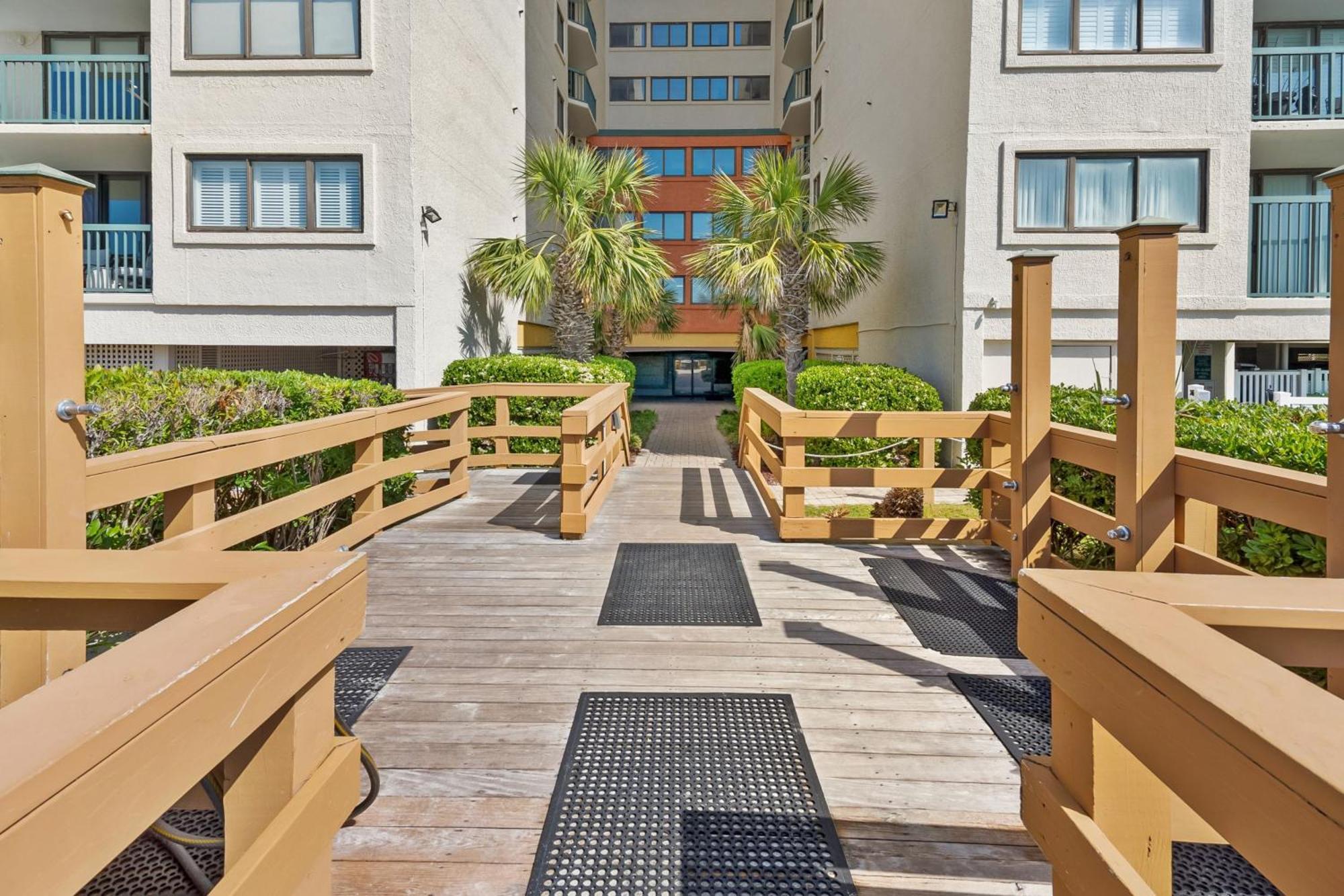 Ocean Bay Club 107 Apartment *