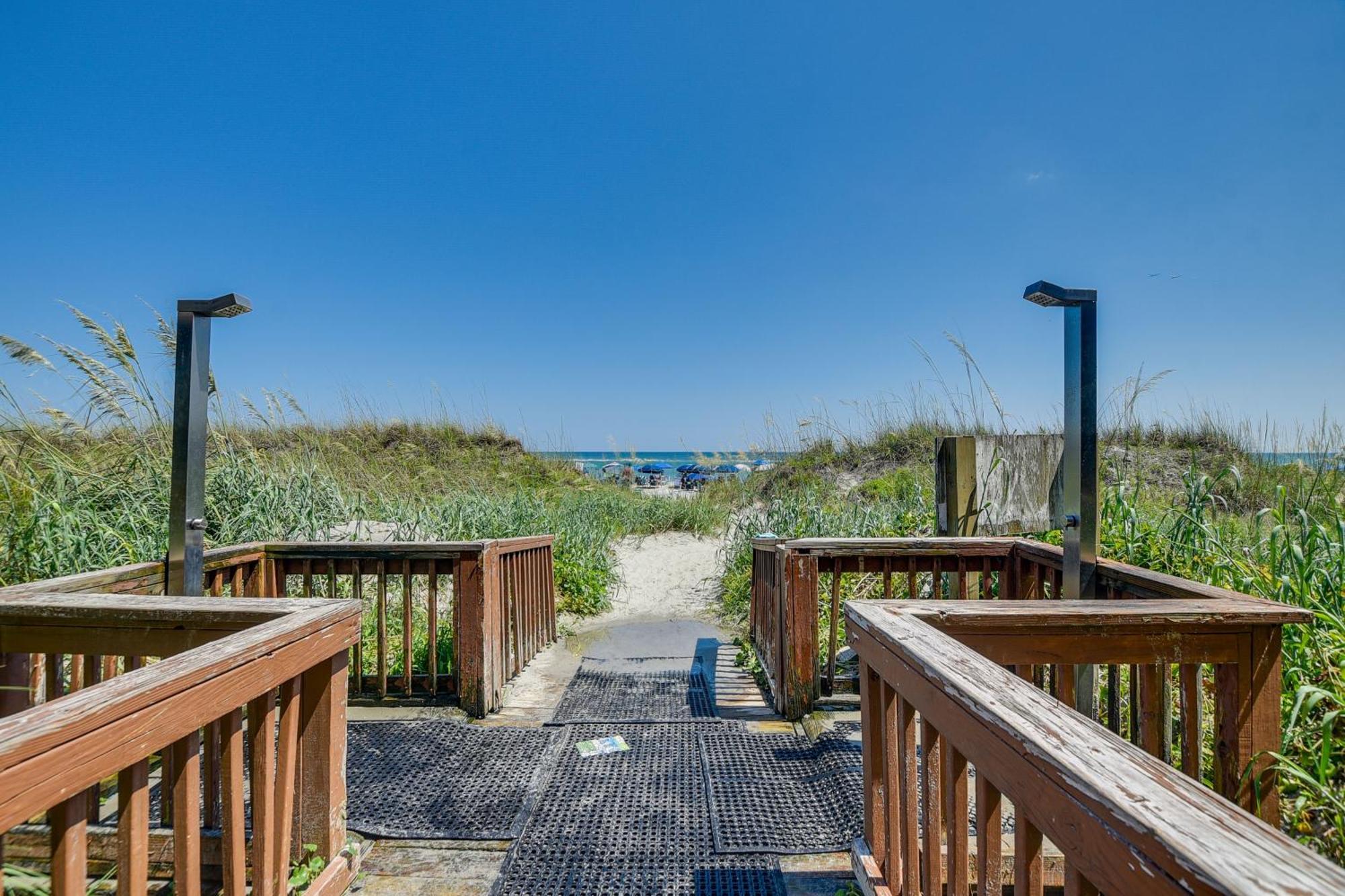 Apartment Oceanfront North Myrtle With Views! Myrtle Beach