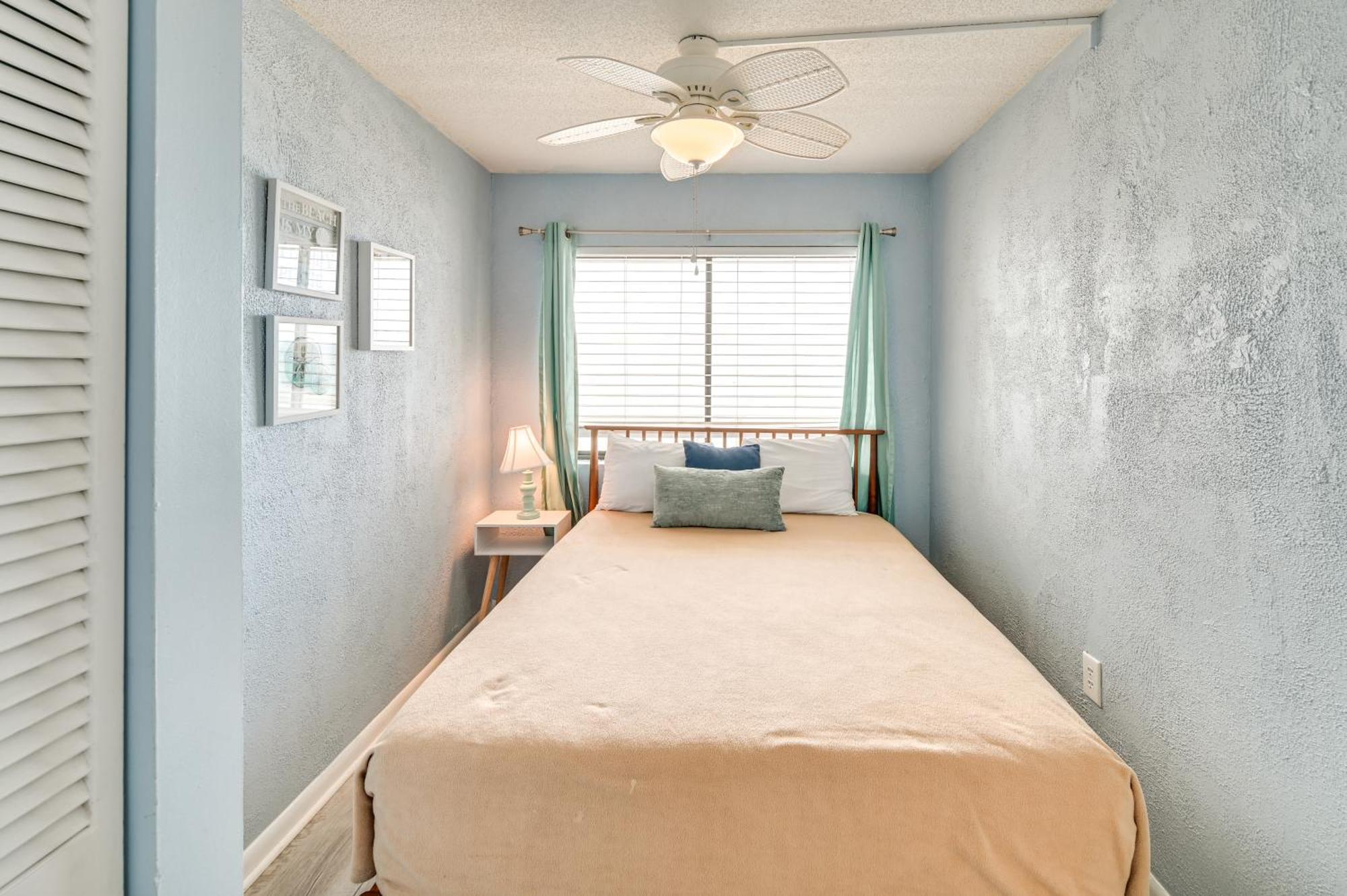 Cozy Coastal With Airy Oceanfront Balcony Myrtle Beach