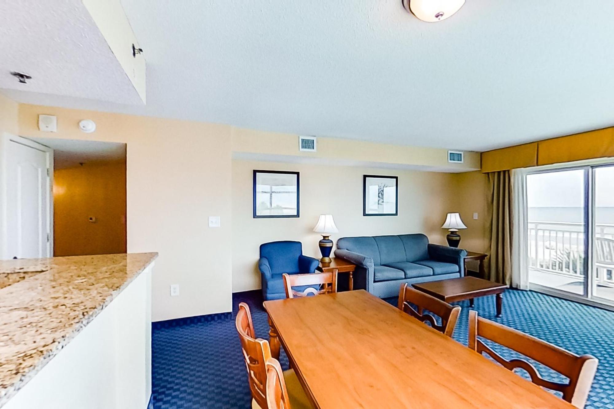 Carolinian Apartment