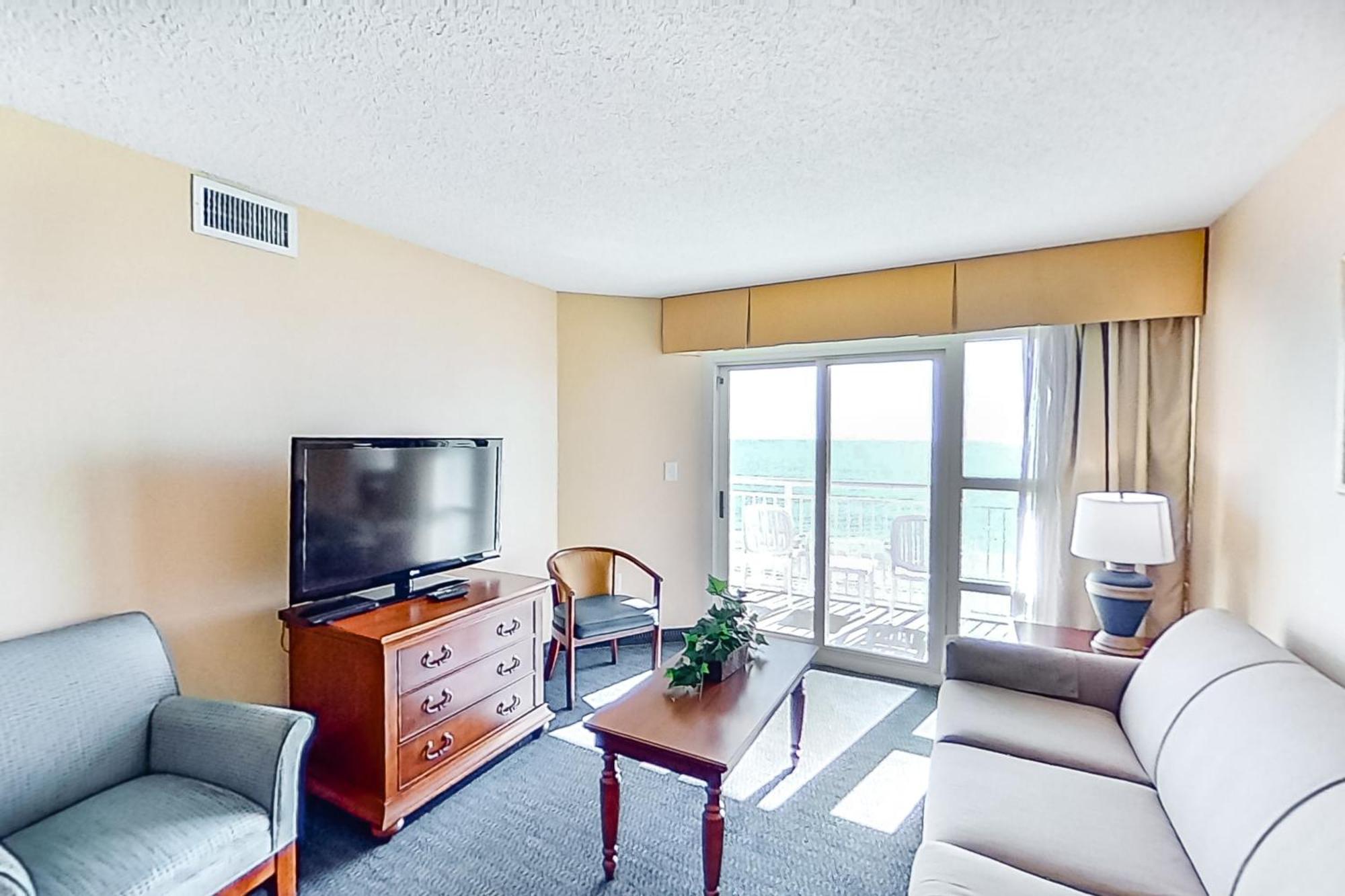 Carolinian * Myrtle Beach