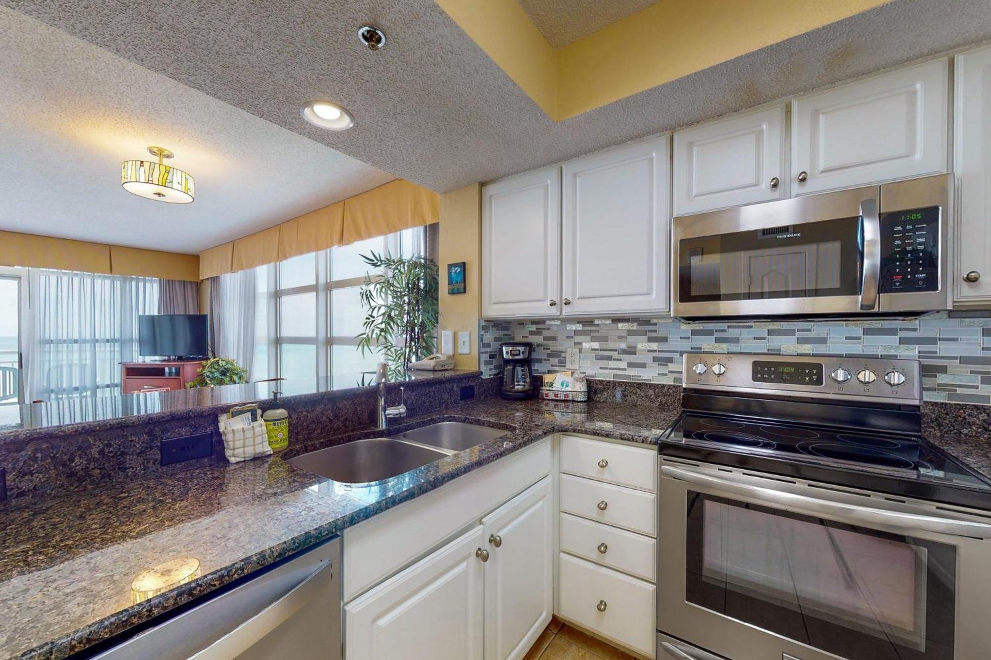 Carolinian Apartment Myrtle Beach