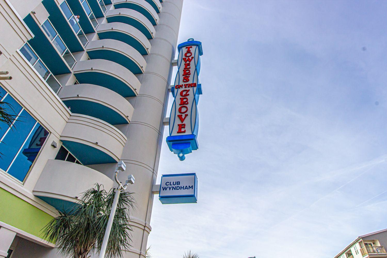Towers On The Grove 724 Direct Oceanfront Sleeps 6 Guests Apartment *