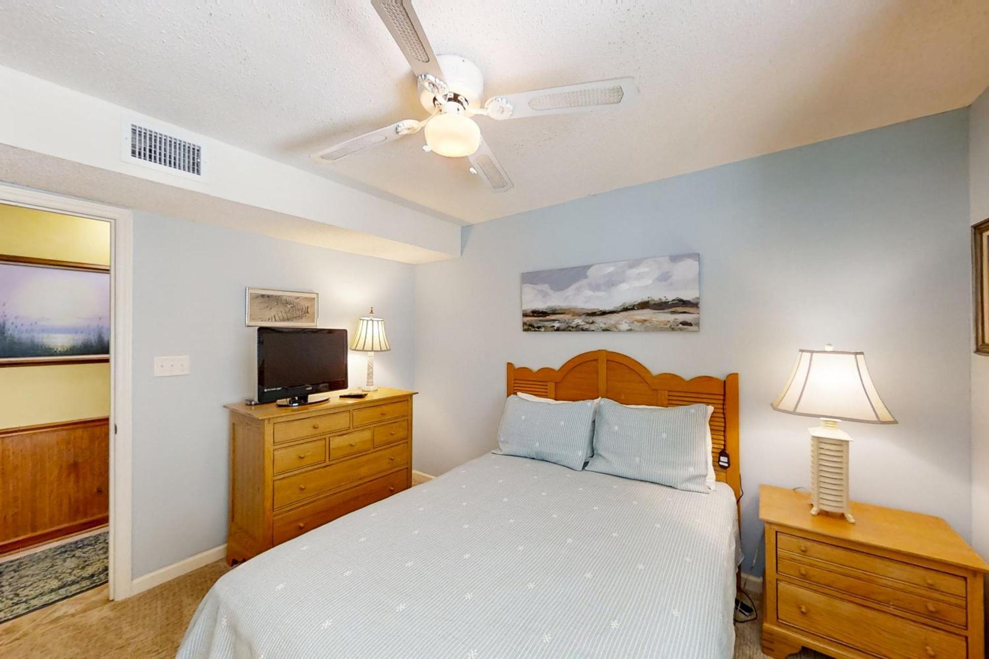 Little Big House At Windy Hill Apartment *