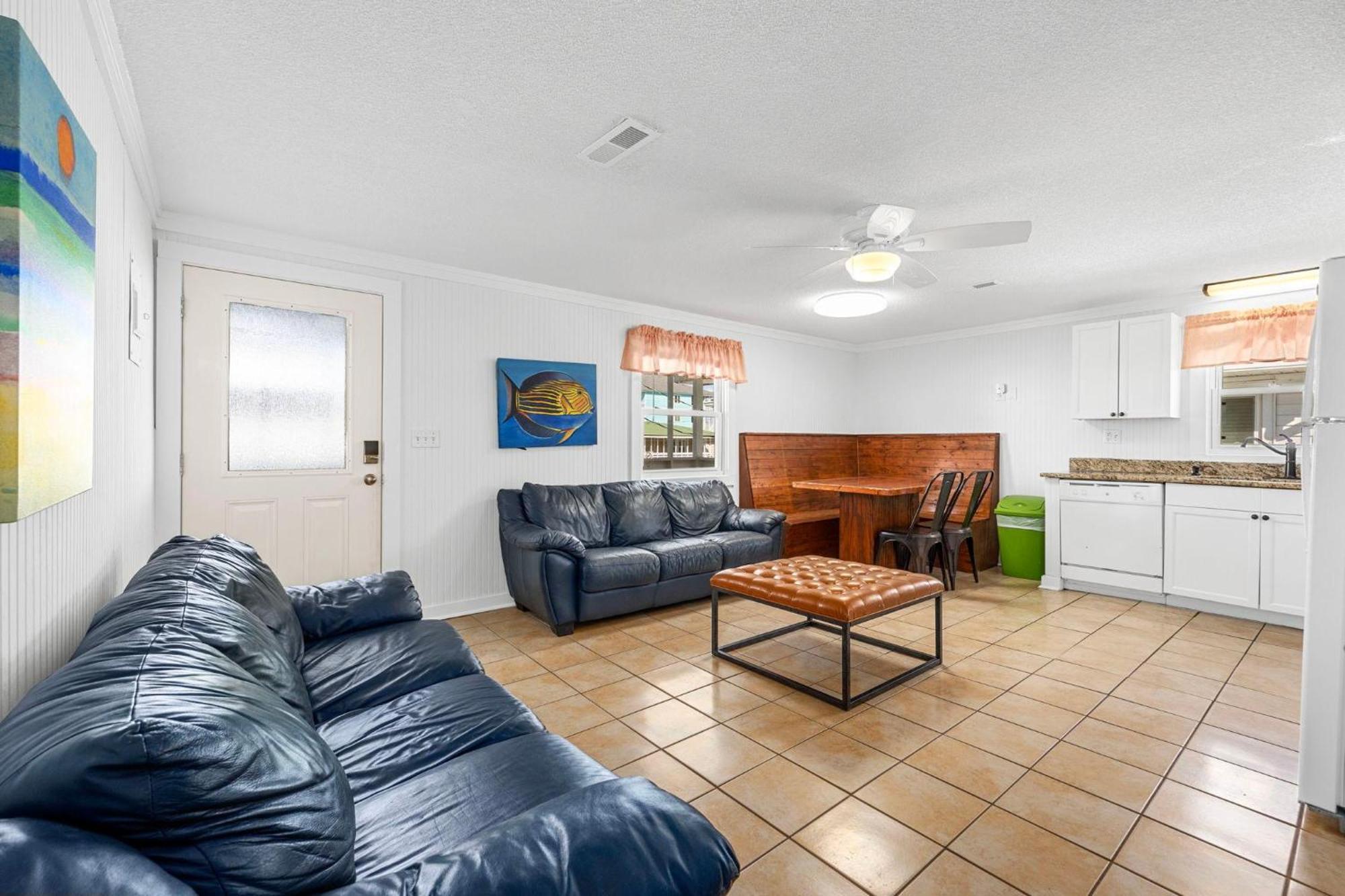 Apartment Sea View Unit 3 *