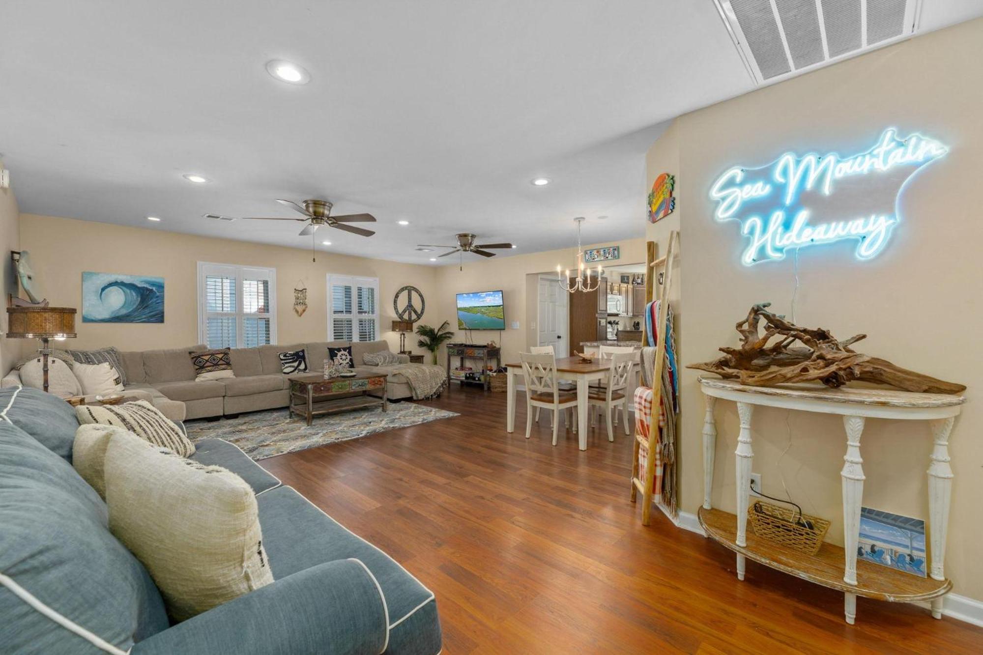 Holiday home Sea Mountain Hideaway