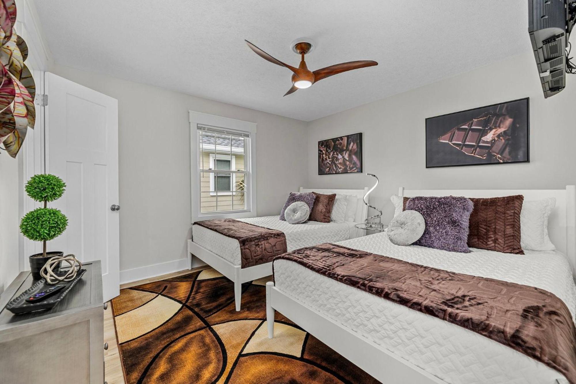 Charlie's Retreat Holiday home Myrtle Beach