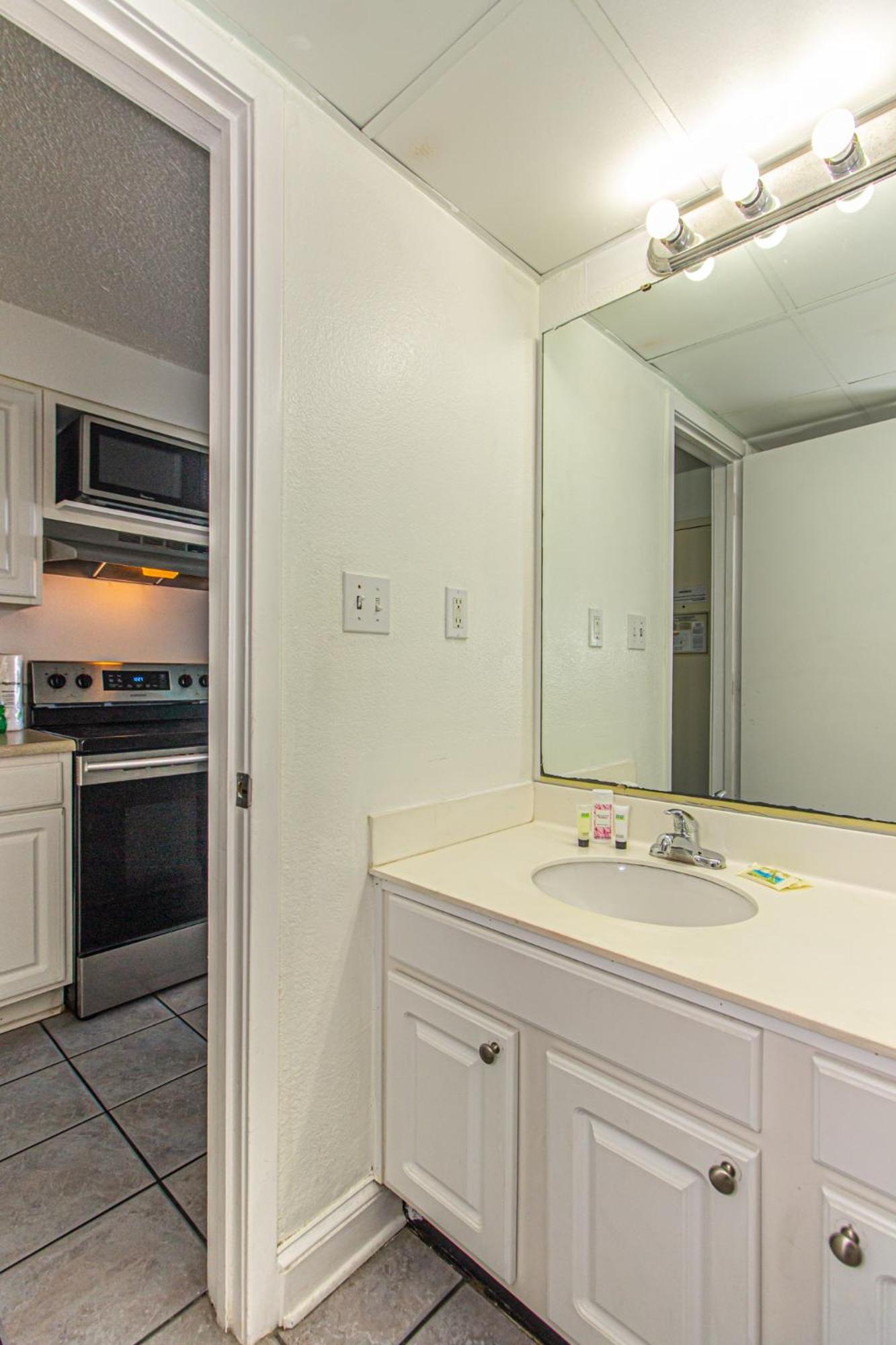 Holiday home 11th Floor With Incredible Views! Sea Mist 51106 - 2 Double Beds - Full Kitchen!