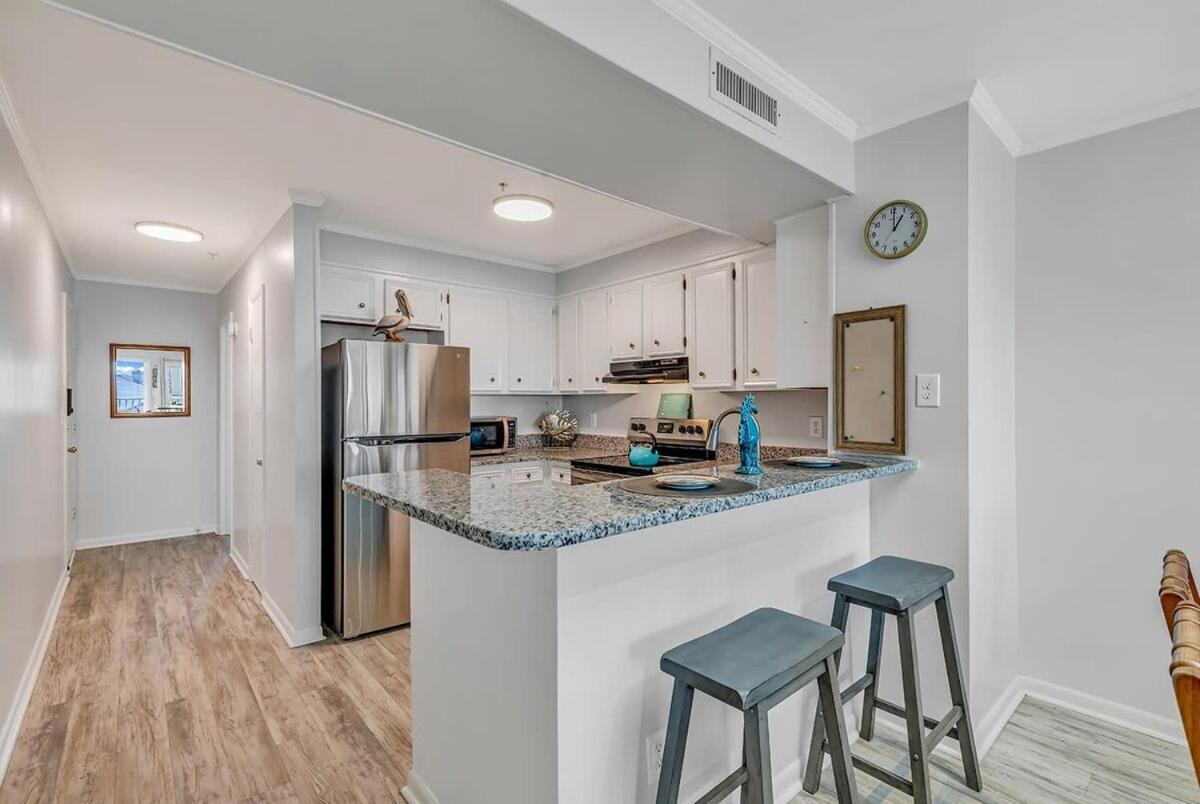 Pelican's Landing Ocean View Unit 409 Holiday home Myrtle Beach