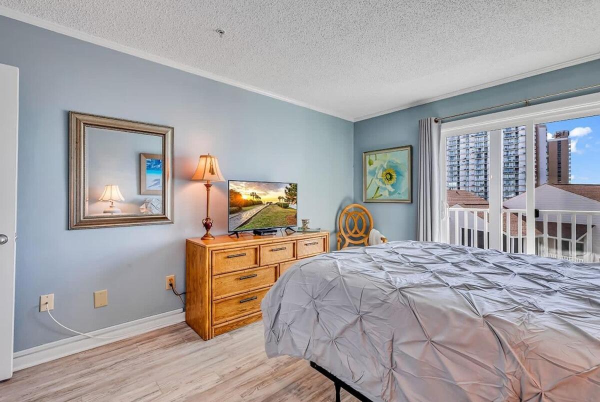 Pelican's Landing Ocean View Unit 409 * Myrtle Beach