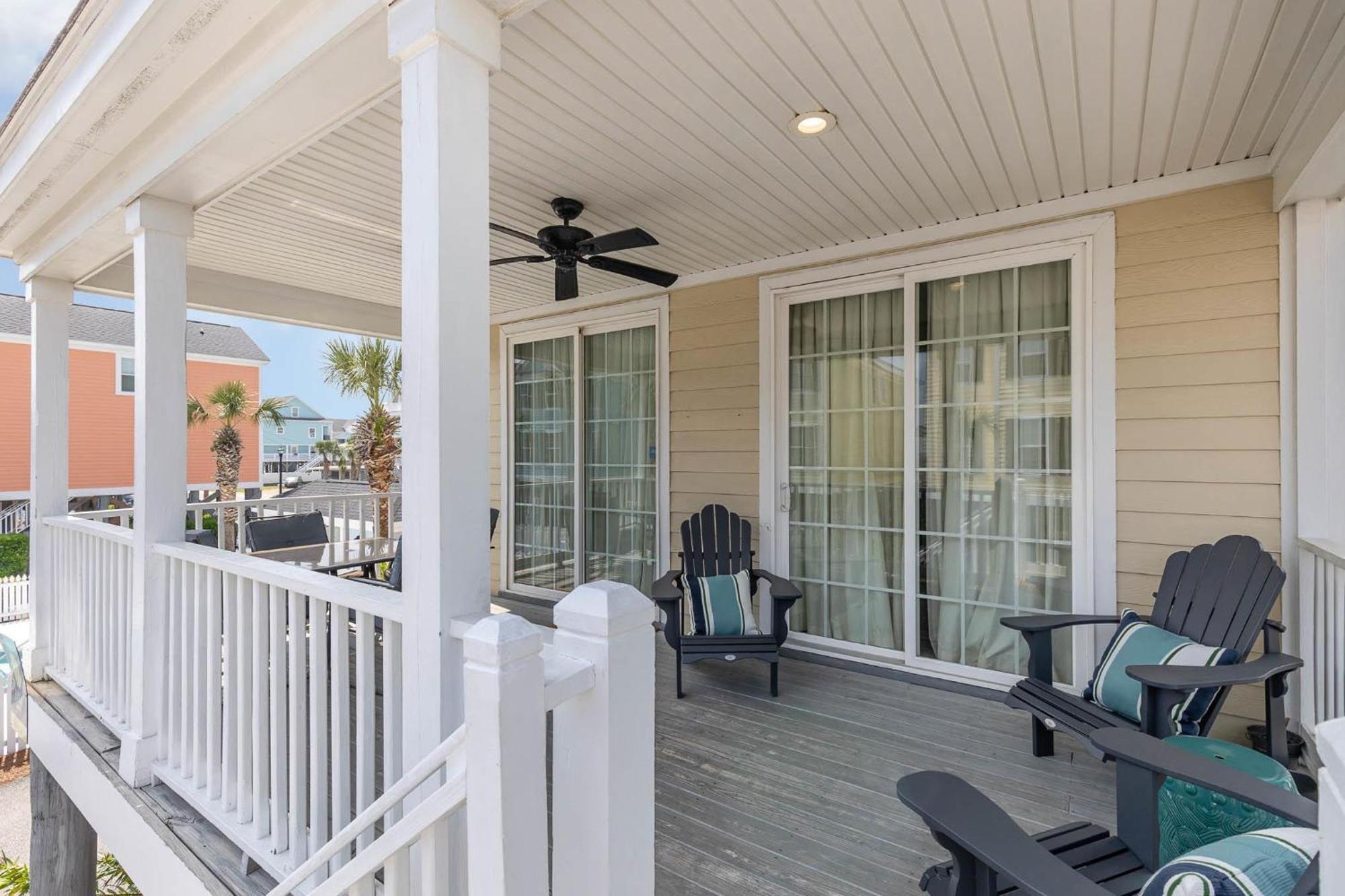 Holiday home Coastal Charm