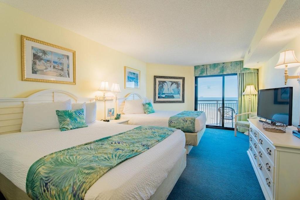 Ocean Reef Resort, Unit 626, 4 Bedroom, 3 Bath, Direct Oceanfront Aparthotel *