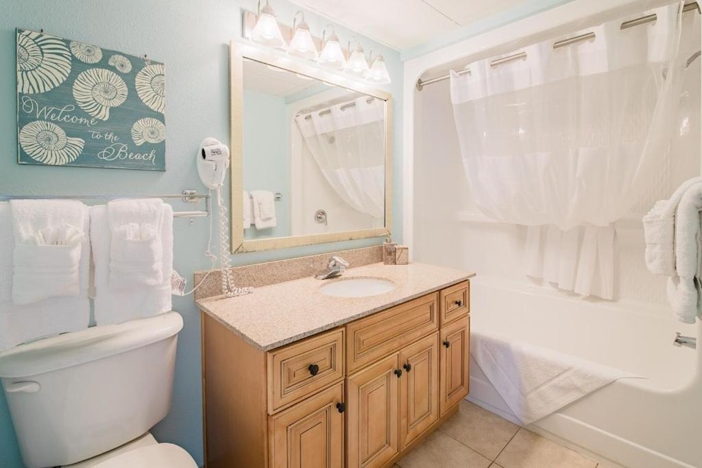 Ocean Reef Resort, Unit 626, 4 Bedroom, 3 Bath, Direct Oceanfront Aparthotel Myrtle Beach
