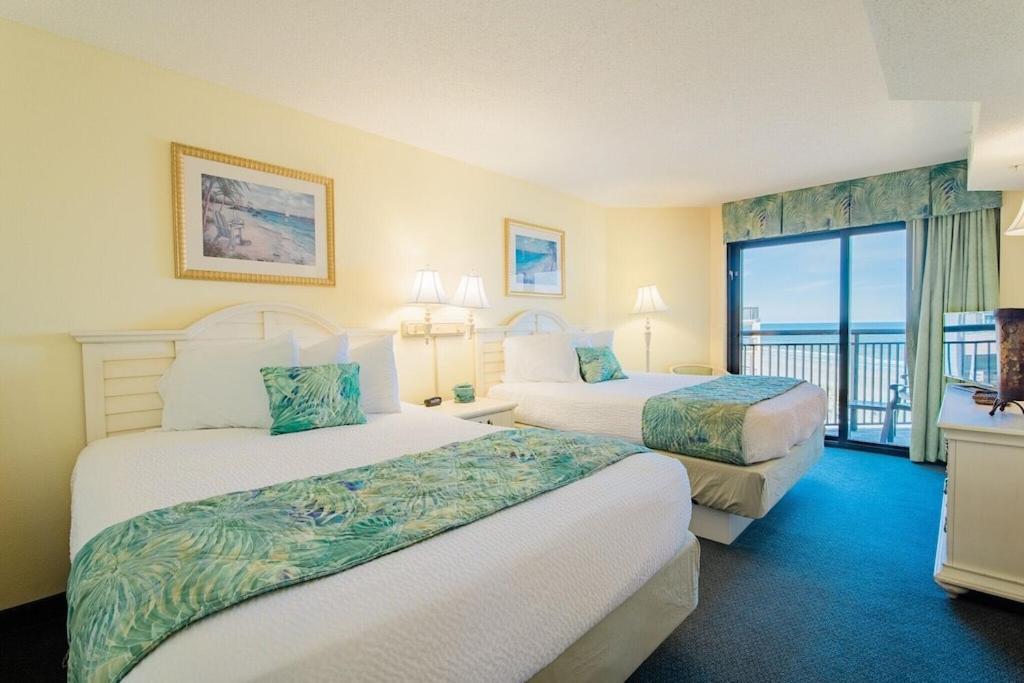 Ocean Reef Resort, Unit 626, 4 Bedroom, 3 Bath, Direct Oceanfront Aparthotel