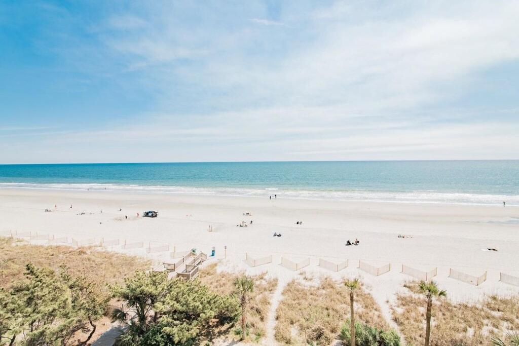 Aparthotel Ocean Reef Resort, Unit 626, 4 Bedroom, 3 Bath, Direct Oceanfront