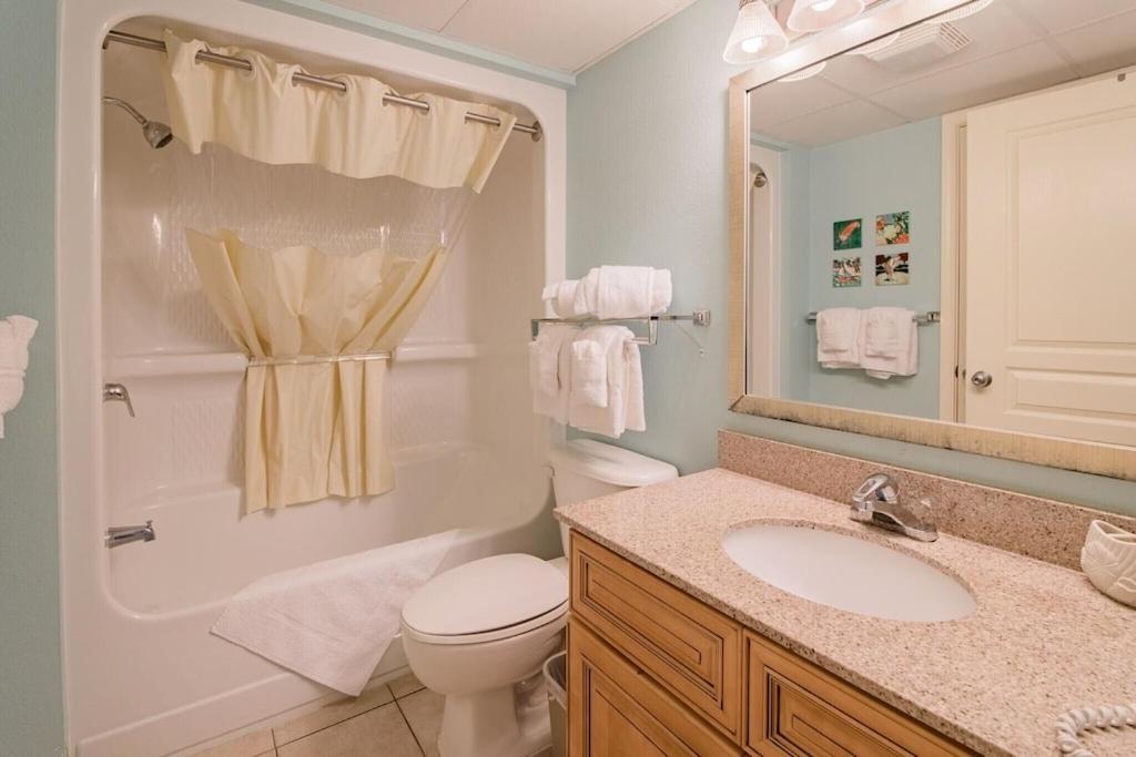 Ocean Reef Resort, Unit 626, 4 Bedroom, 3 Bath, Direct Oceanfront *
