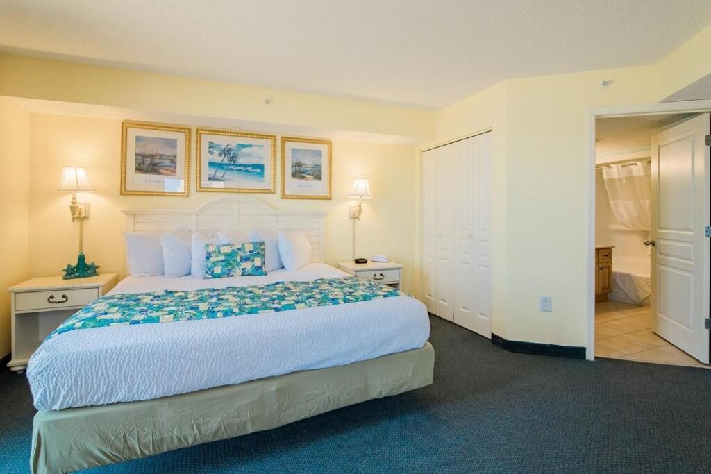 Ocean Reef Resort, Unit 626, 4 Bedroom, 3 Bath, Direct Oceanfront