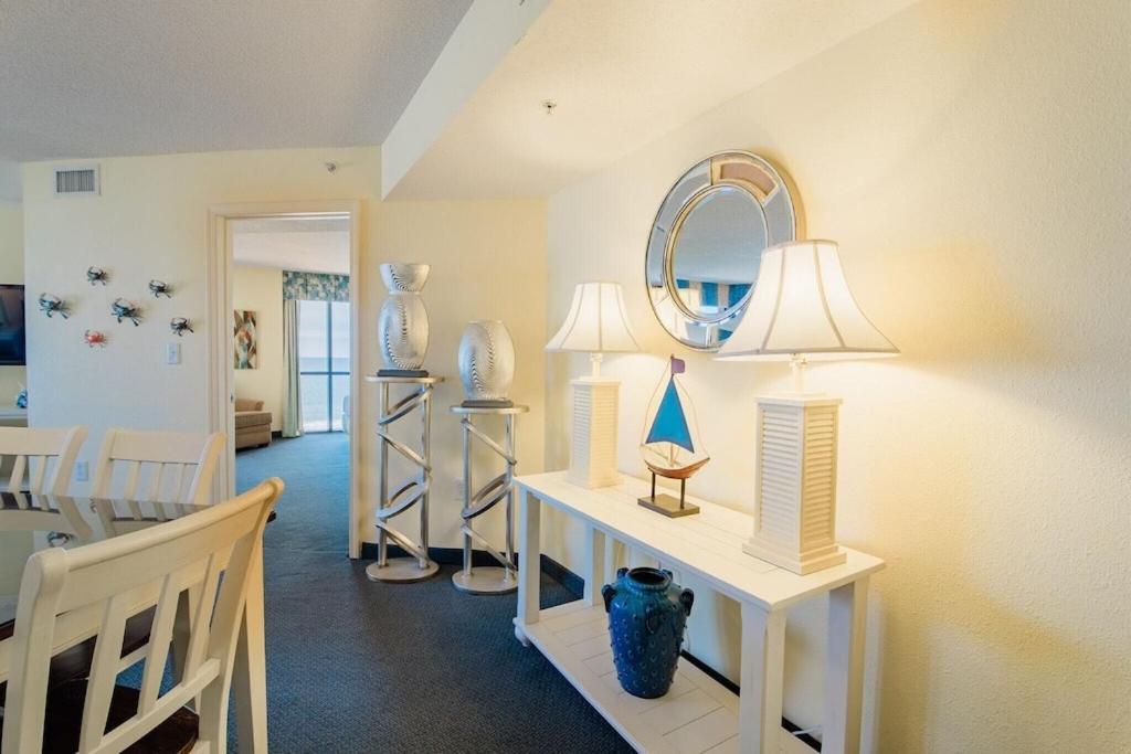 Aparthotel Ocean Reef Resort, Unit 626, 4 Bedroom, 3 Bath, Direct Oceanfront Myrtle Beach