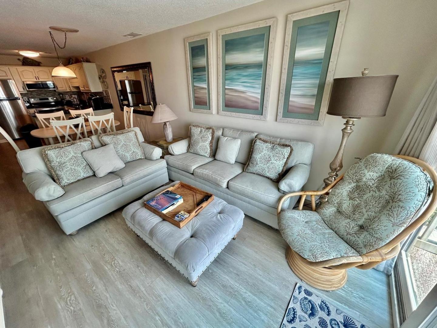 Apartment Sea Cloisters 301b *