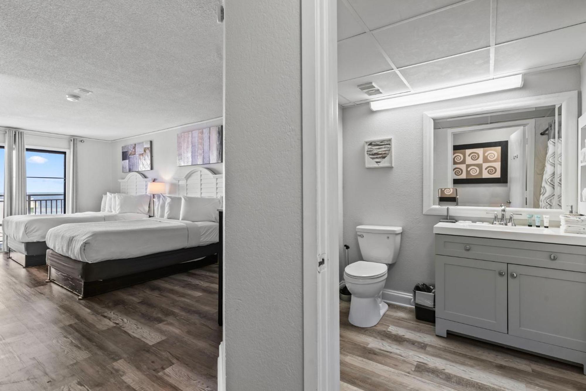 Gorgeous Double Queen Suite! Sleeps 4! Sea Mist 51602