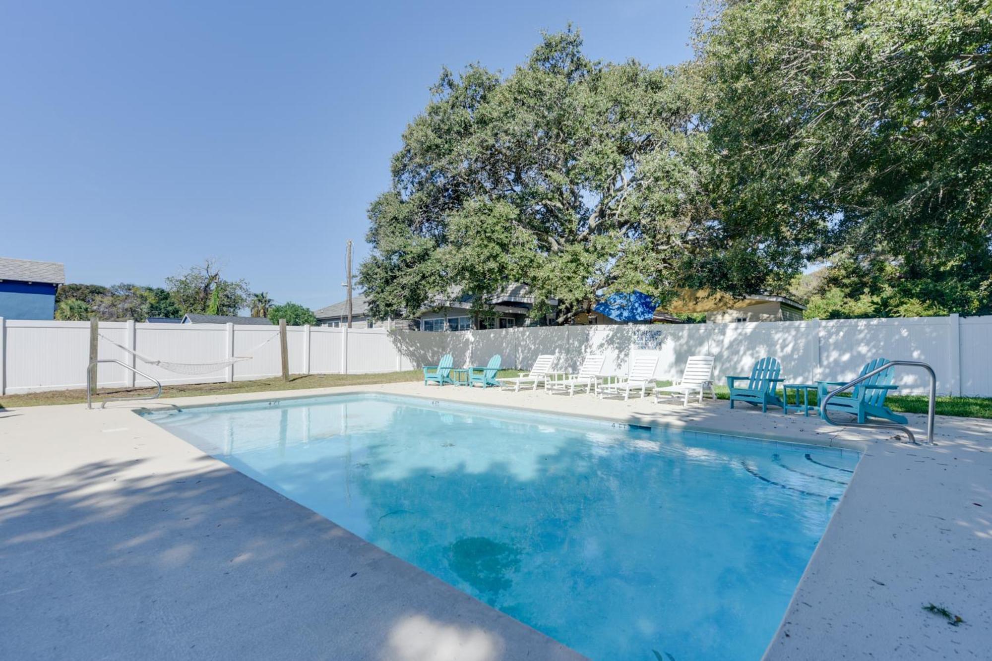 Spacious Gem With Private Pool In North Myrtle Holiday home *
