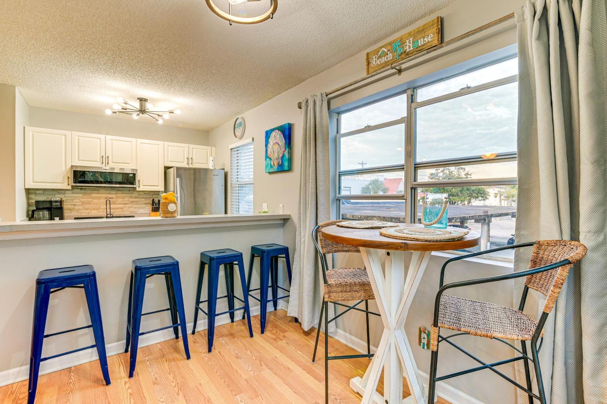 Myrtle Retreat With Balcony Near Boardwalk! Myrtle Beach