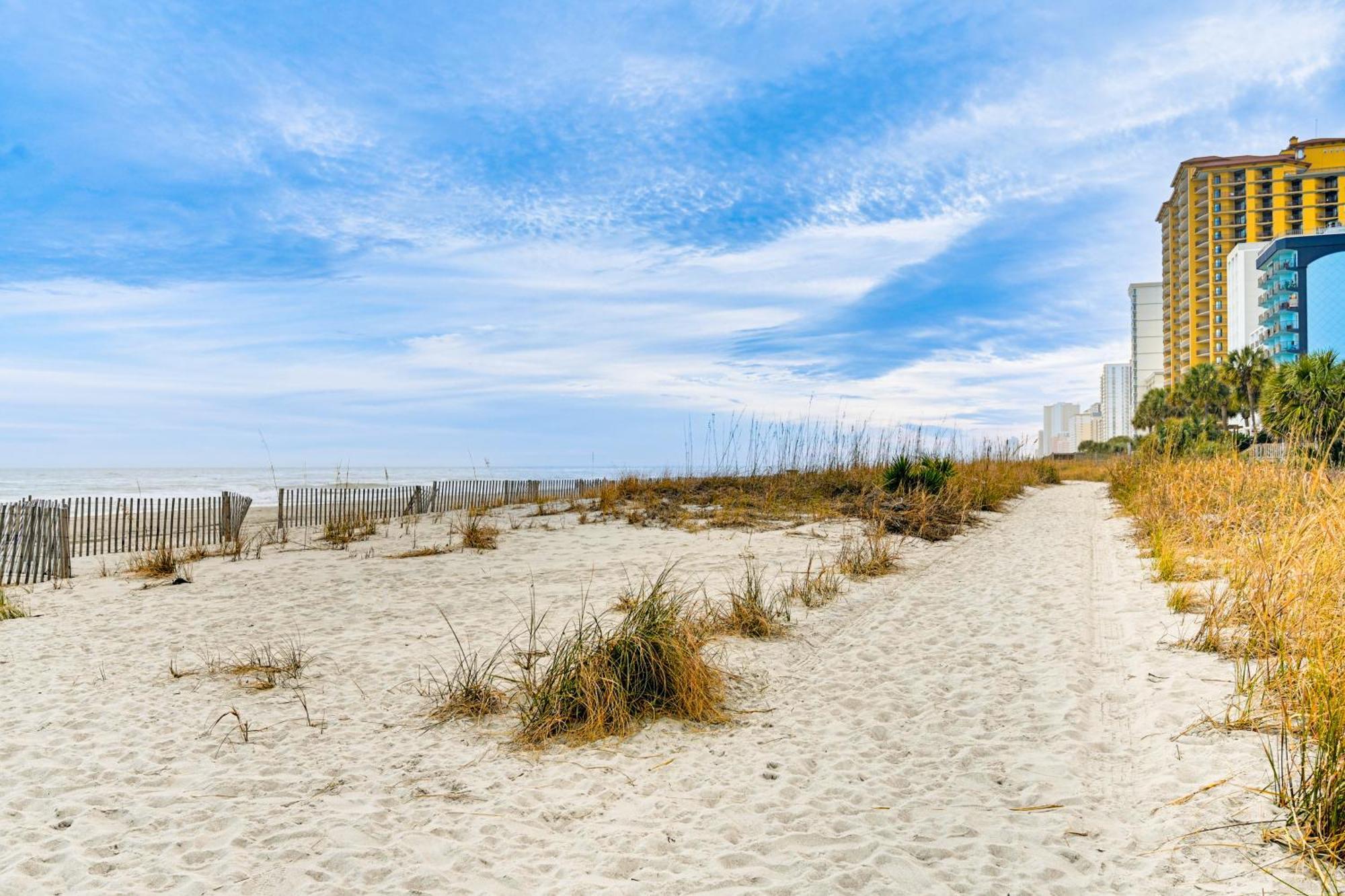 Myrtle Retreat With Balcony Near Boardwalk! *