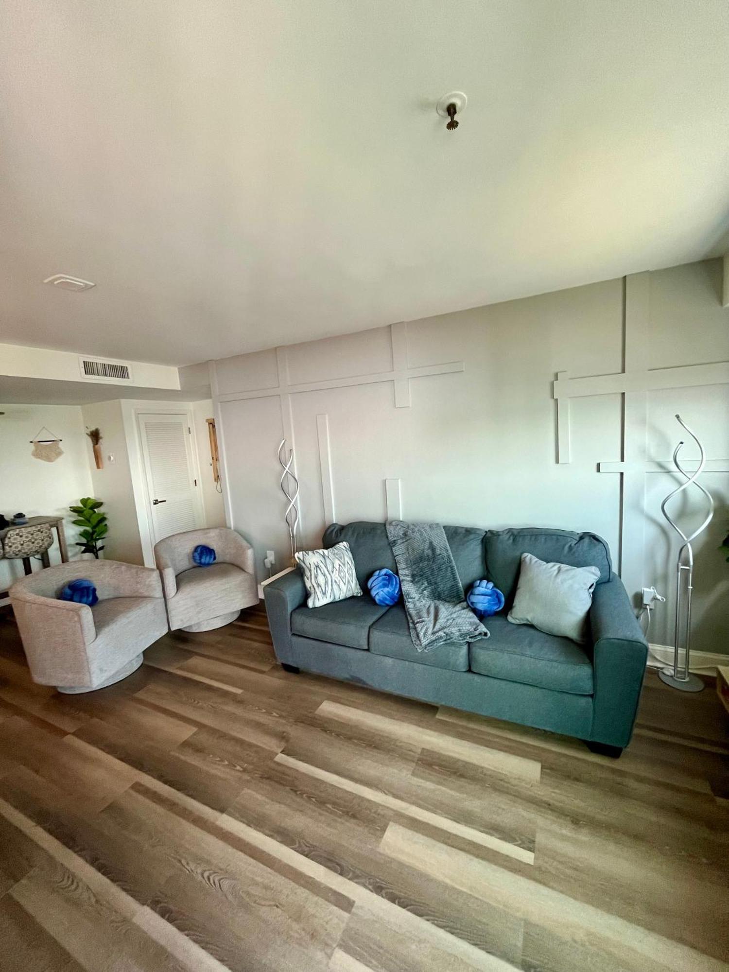 Luxe By The Sea - 5-star Beachfront Escape