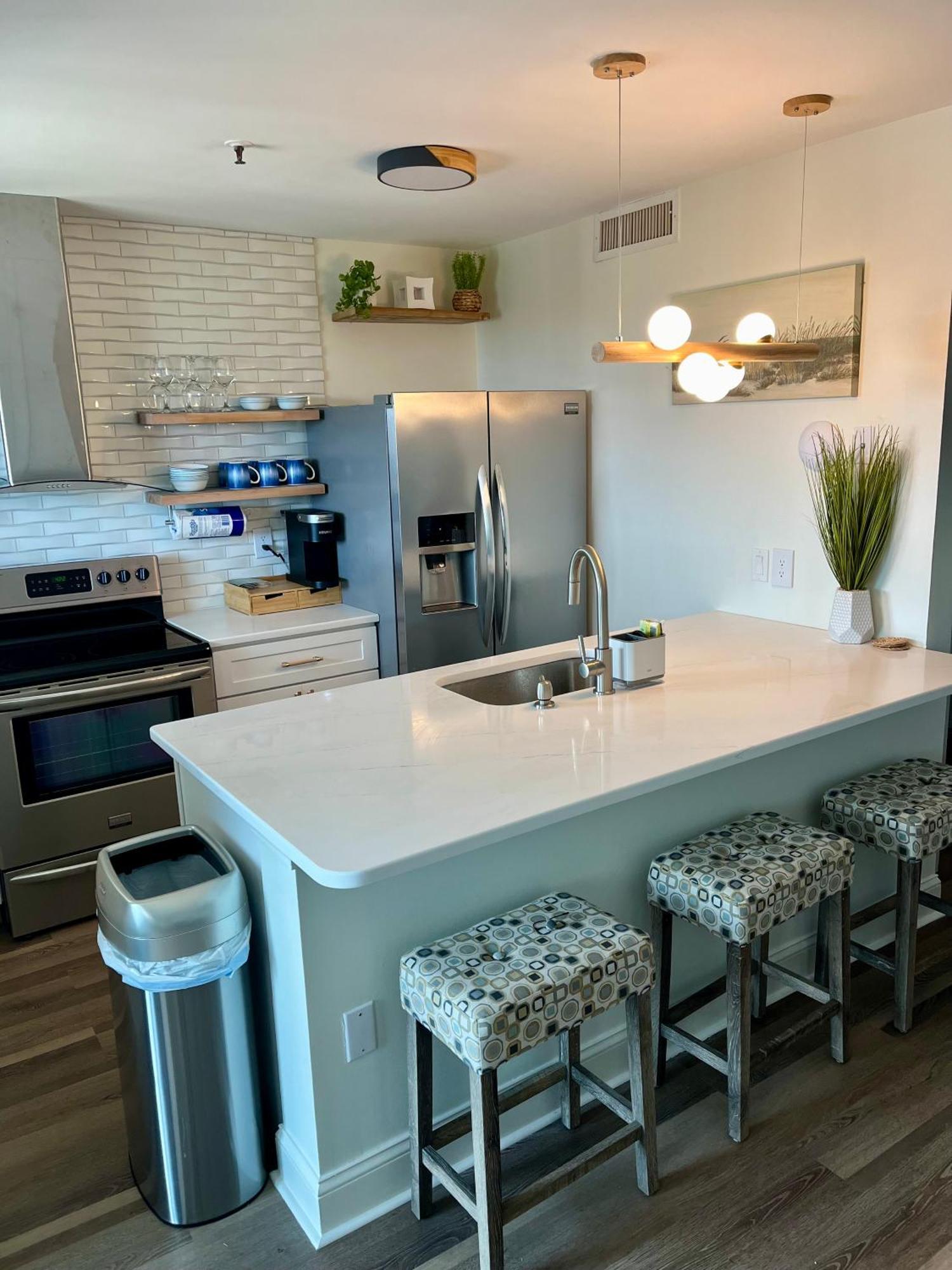 Luxe By The Sea - 5-star Beachfront Escape Myrtle Beach