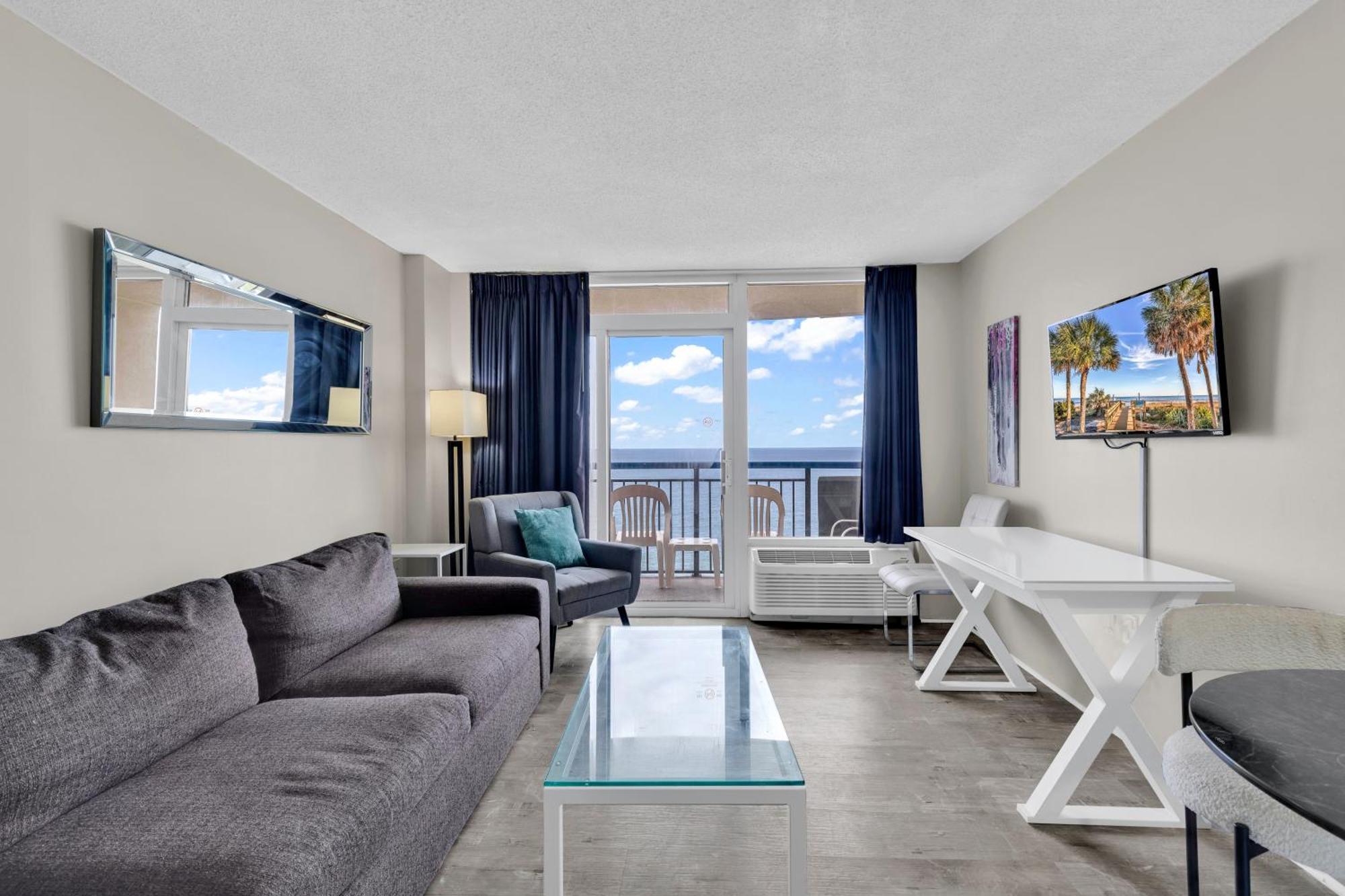 11-th Floor Oceanfront With Private Balcony Apartment Myrtle Beach