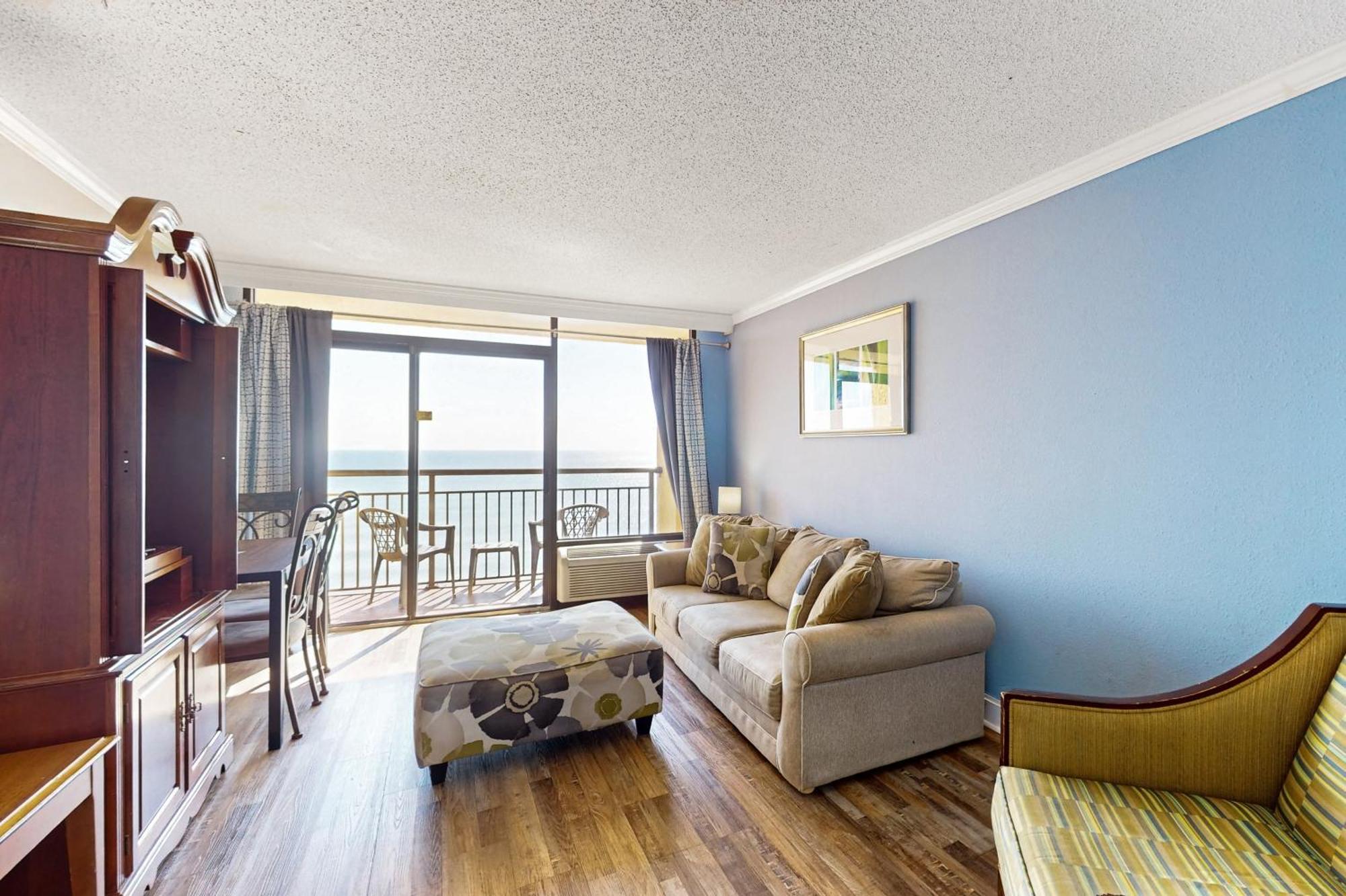 Here's Your 5 O'clock Somewhere Apartment