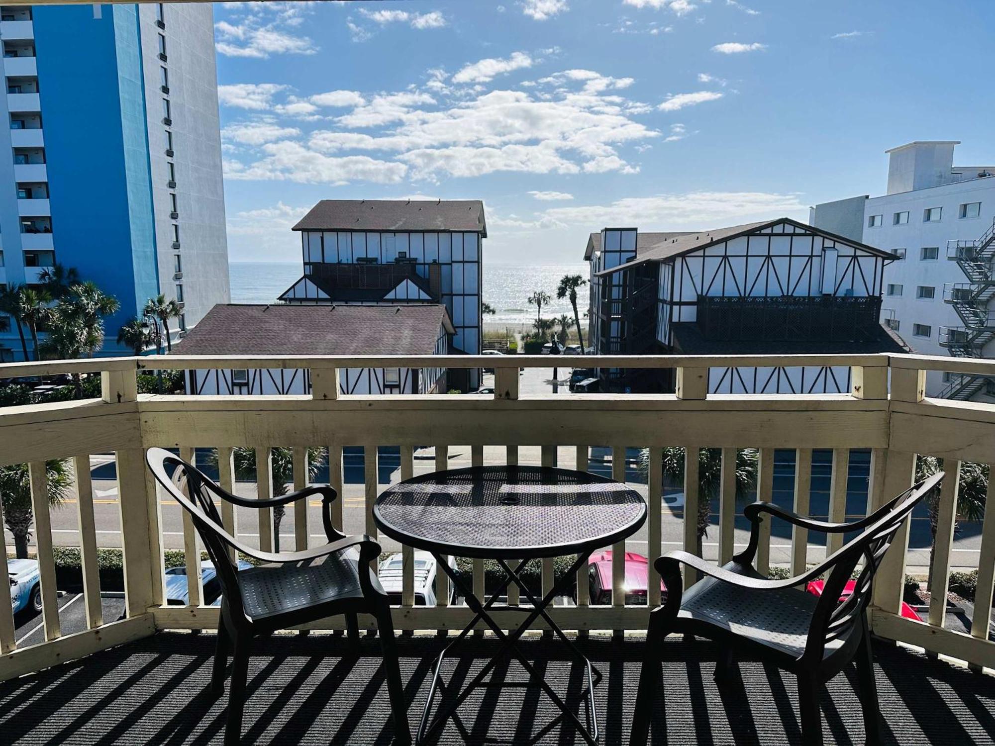 Holiday home Oceanview 3 Balconies Pool Free Attractions *