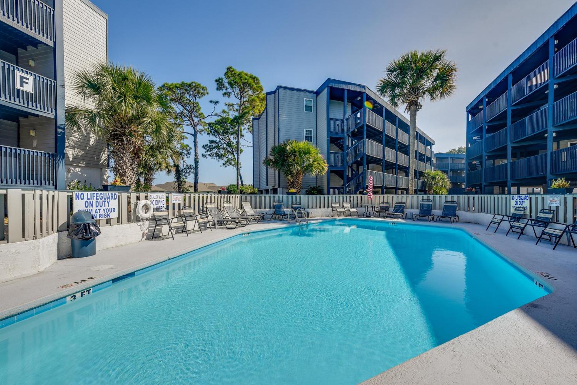 Screened Balcony And Perks North Myrtle