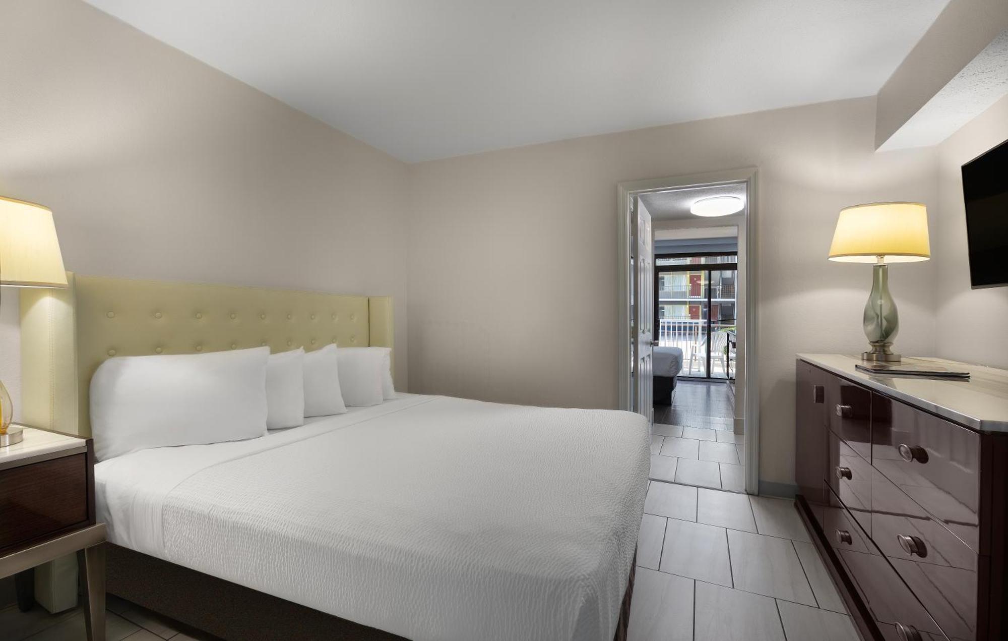 Hotel Captain's Quarters 2*
