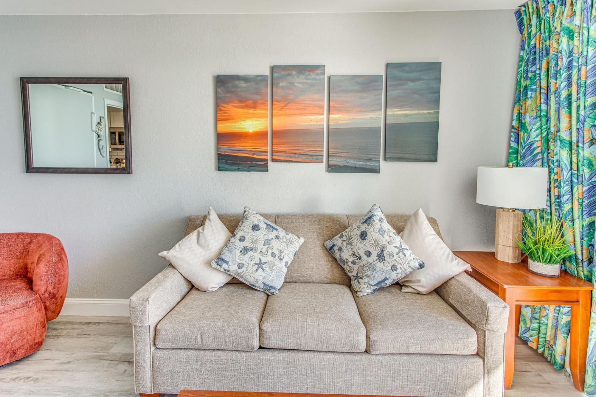 Apartment Oceanfront N Myrtle With Hot Tub! *