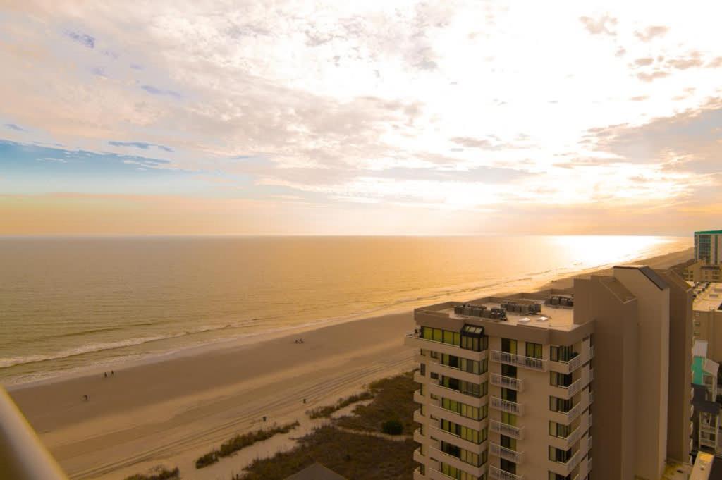 Penthouse Stunning Ocean Views Lazy River Indoor Pool Holiday home *