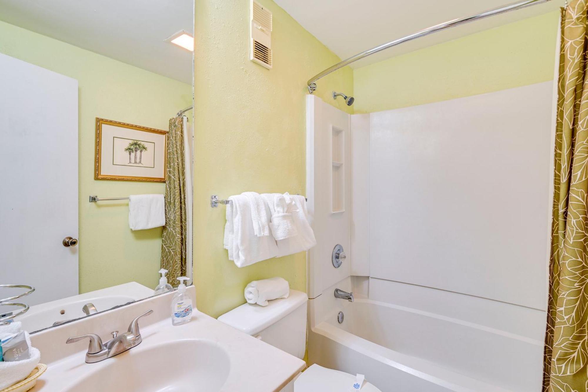 Apartment Myrtle With Pool And Ocean View!