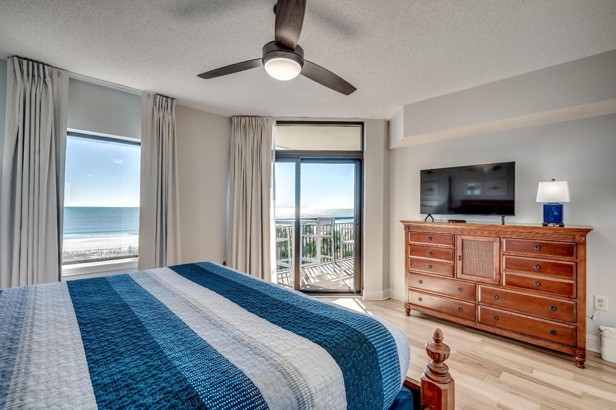 Holiday home South Wind -403